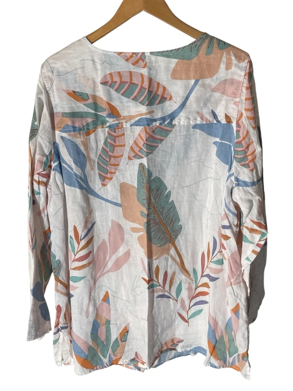 X4- Cynthia ROWLEY Linen White Button-Front Top with Pastel Botanical Print - Picture 2 of 4
